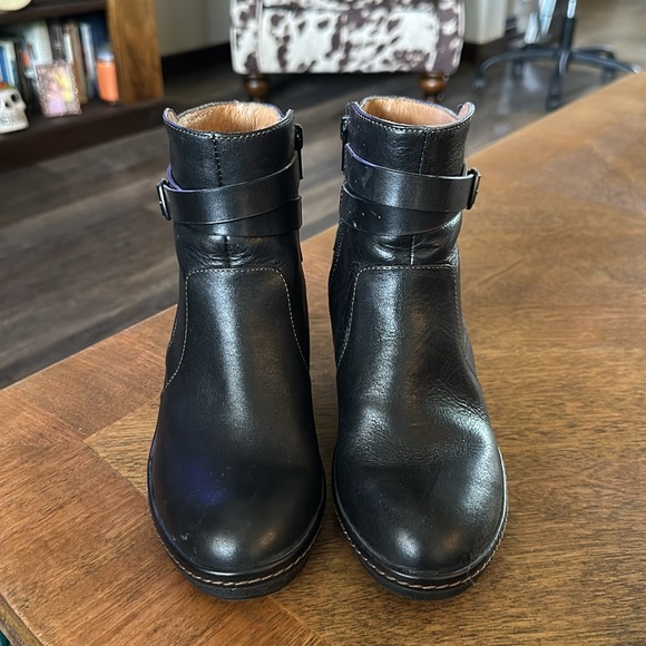 Sofft Wedge Booties in Black - Picture 2 of 5